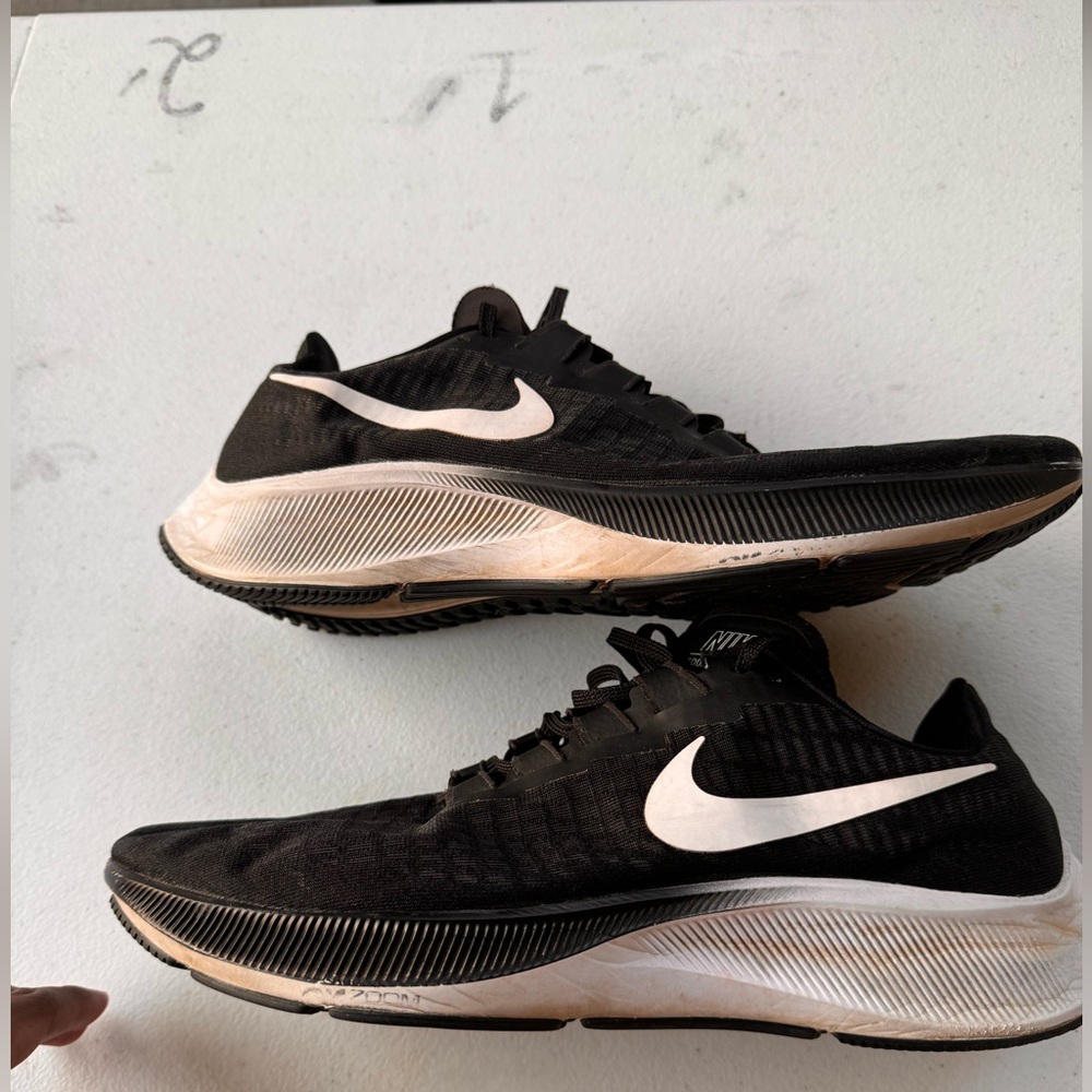Nke Shoes size 11